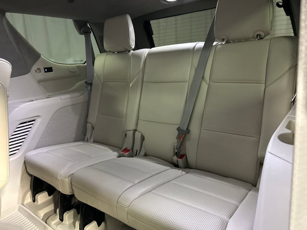Used 2023 Cadillac Escalade Premium Luxury Platinum w/ LPO, Floor Liner Package AWD/4WD image 26