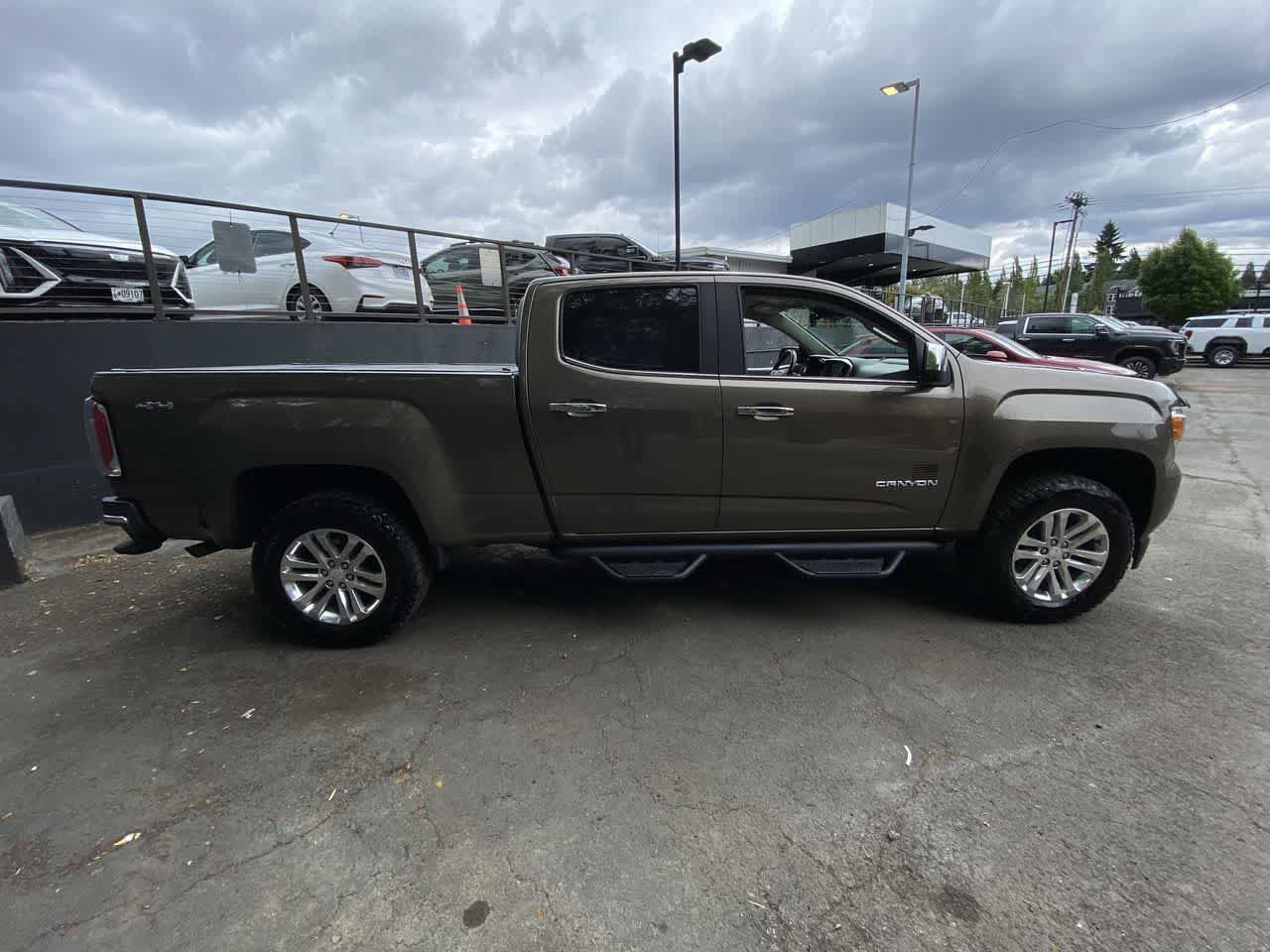 Used 2016 GMC Canyon SLT w/ Driver Alert Package AWD/4WD image 7