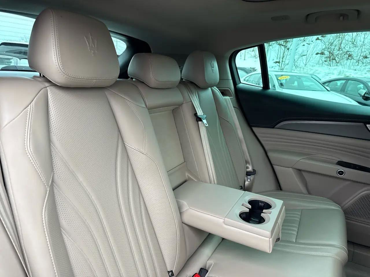 Used 2023 Maserati Grecale GT image 33