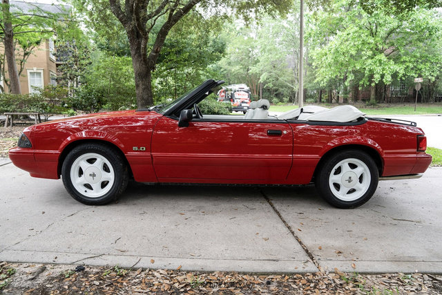 Used 1993 Ford Mustang LX RWD image 3