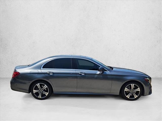 Used 2018 Mercedes-Benz E 300 image 4