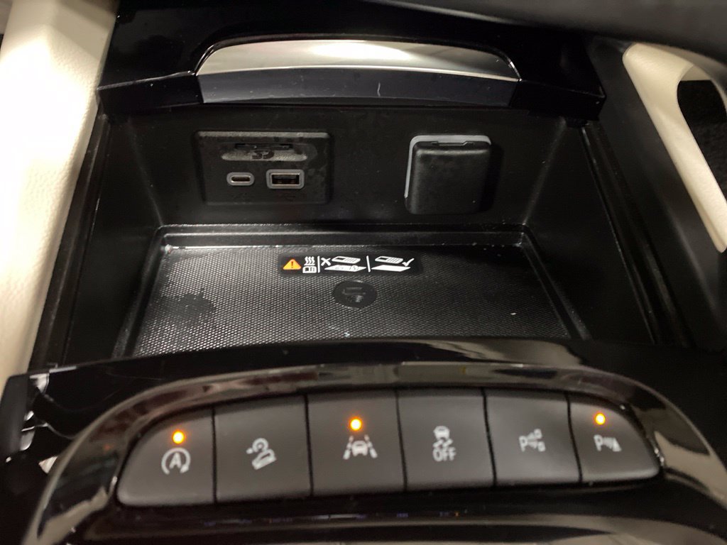 Used 2023 Buick Envision Avenir AWD/4WD image 48