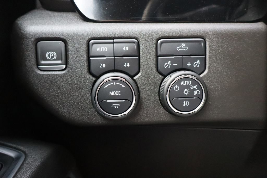 Used 2024 Chevrolet Silverado 1500 RST w/ Z71 Off-Road Package image 13