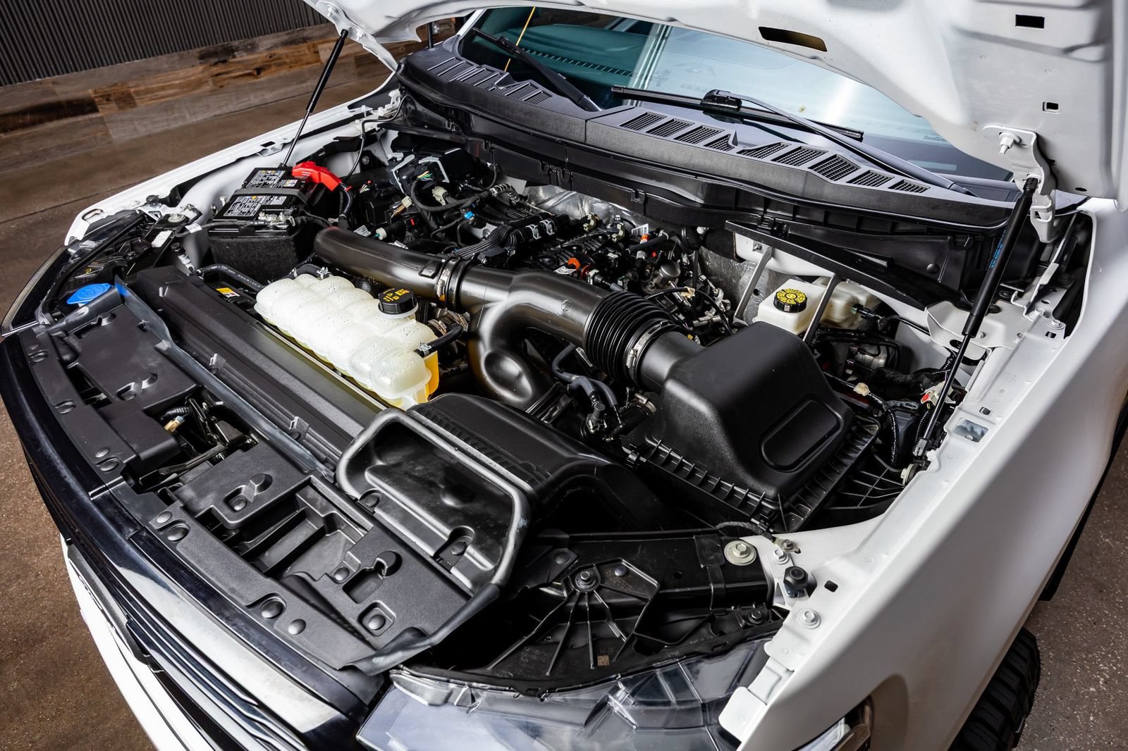 Used 2025 Ford F150 Platinum AWD/4WD image 40