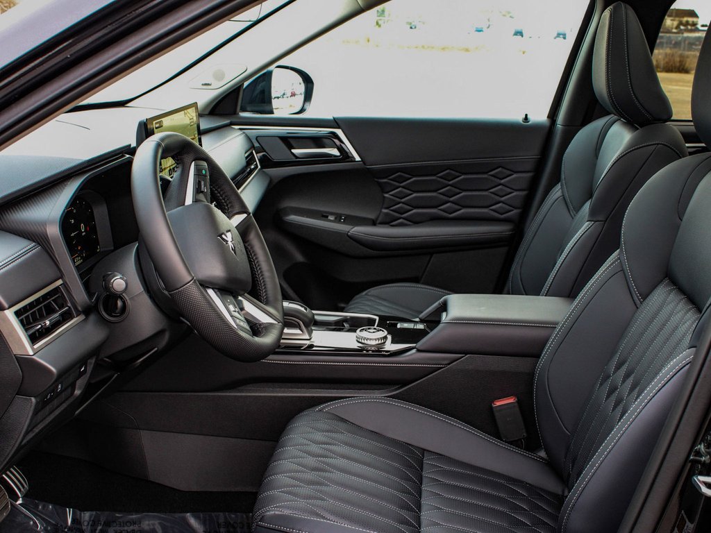 New 2026 Mitsubishi Outlander SEL AWD/4WD image 32