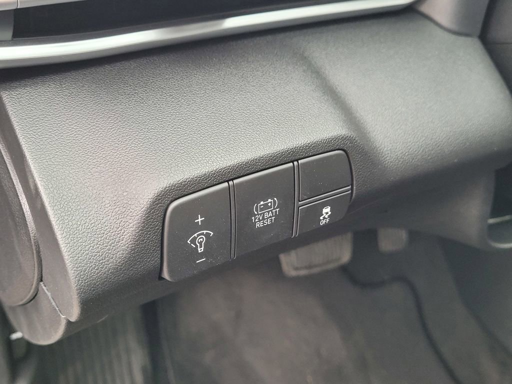 New 2026 Hyundai Elantra Blue FWD image 15