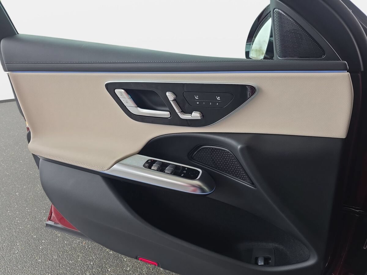 New 2026 Mercedes-Benz E 350 4MATIC Sedan image 26