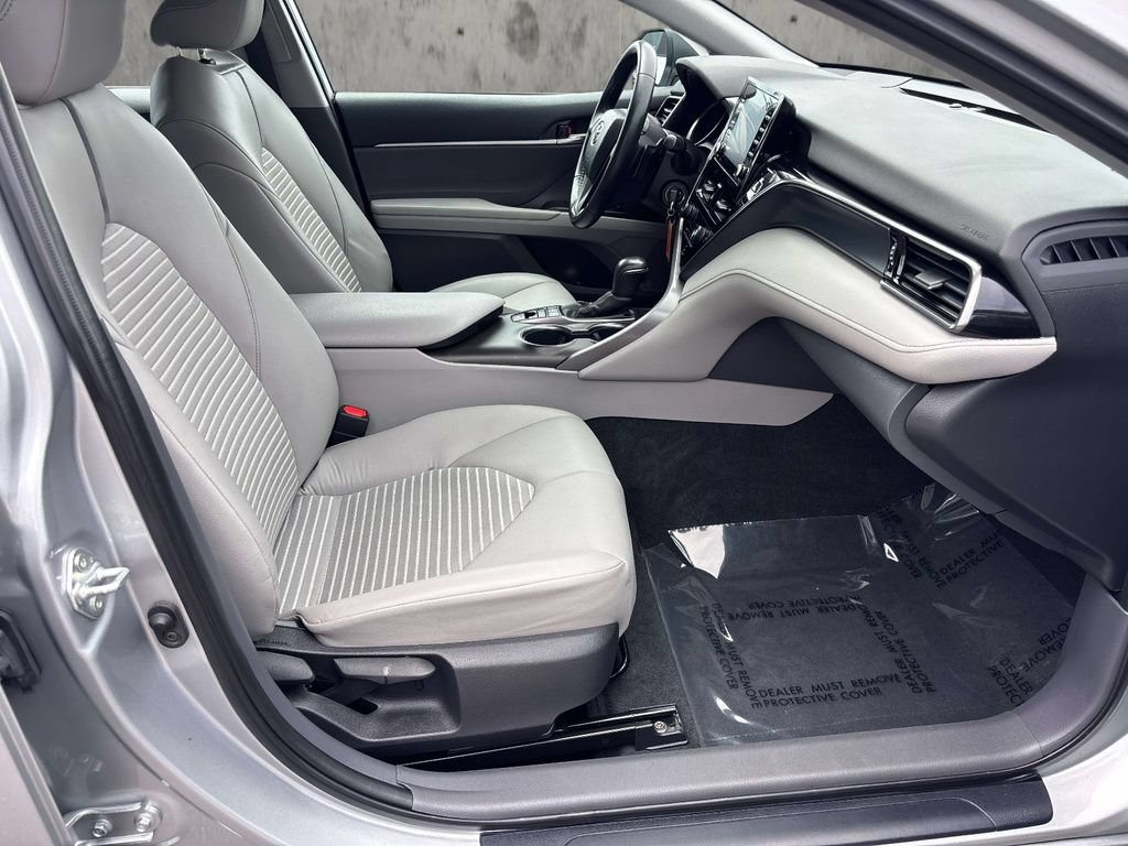 Used 2022 Toyota Camry SE AWD/4WD image 16