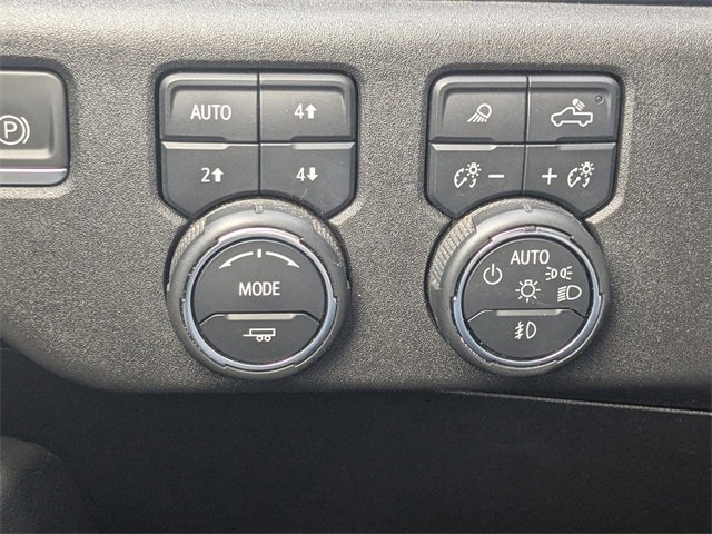 Used 2023 Chevrolet Silverado 1500 LTZ image 24