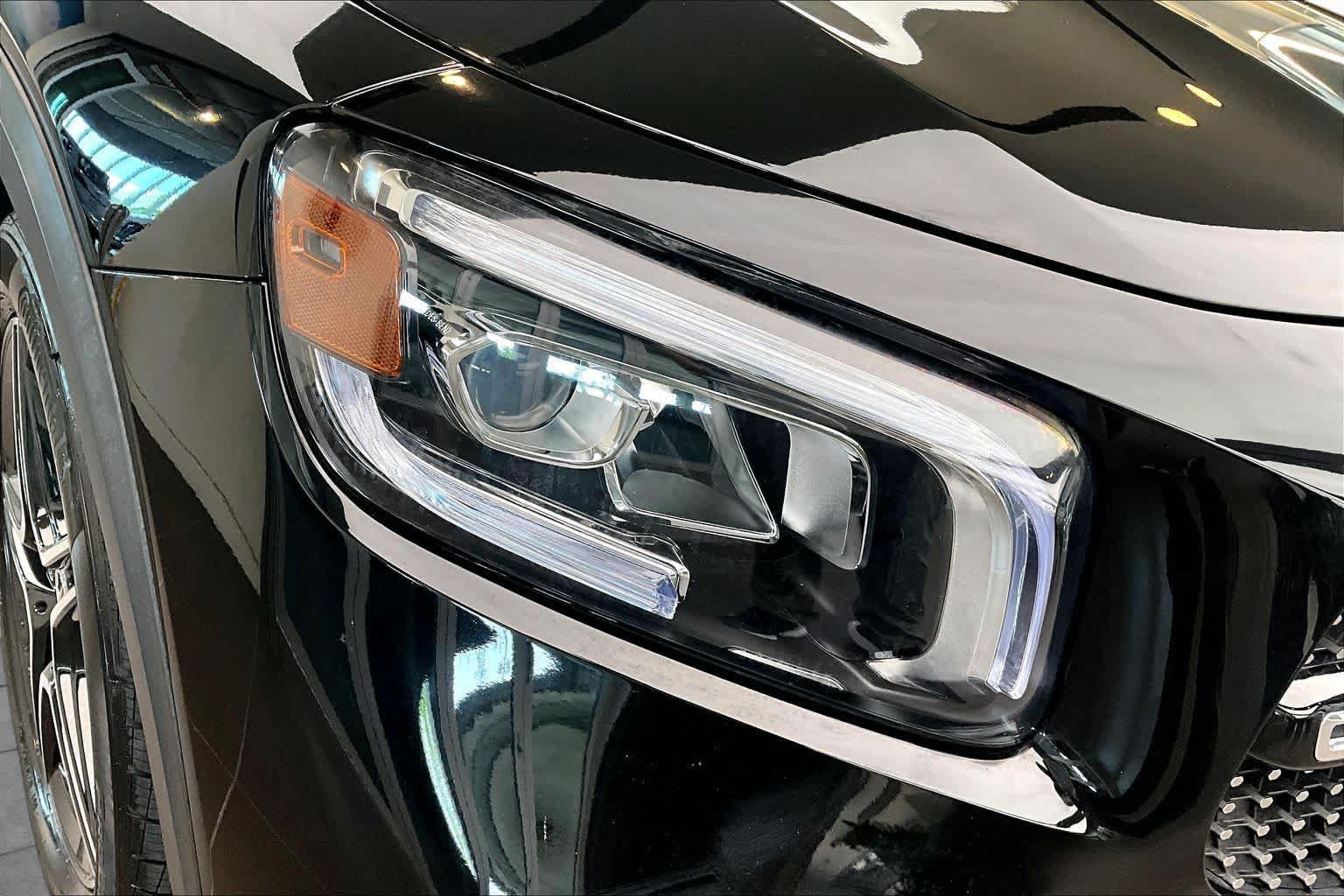 Used 2021 Mercedes-Benz GLB 250 image 25