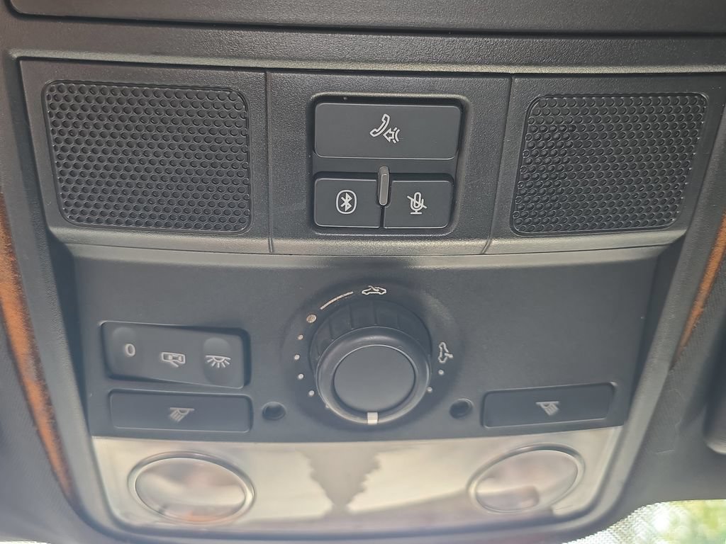 Used 2011 Volkswagen GTI 2-Door FWD image 31