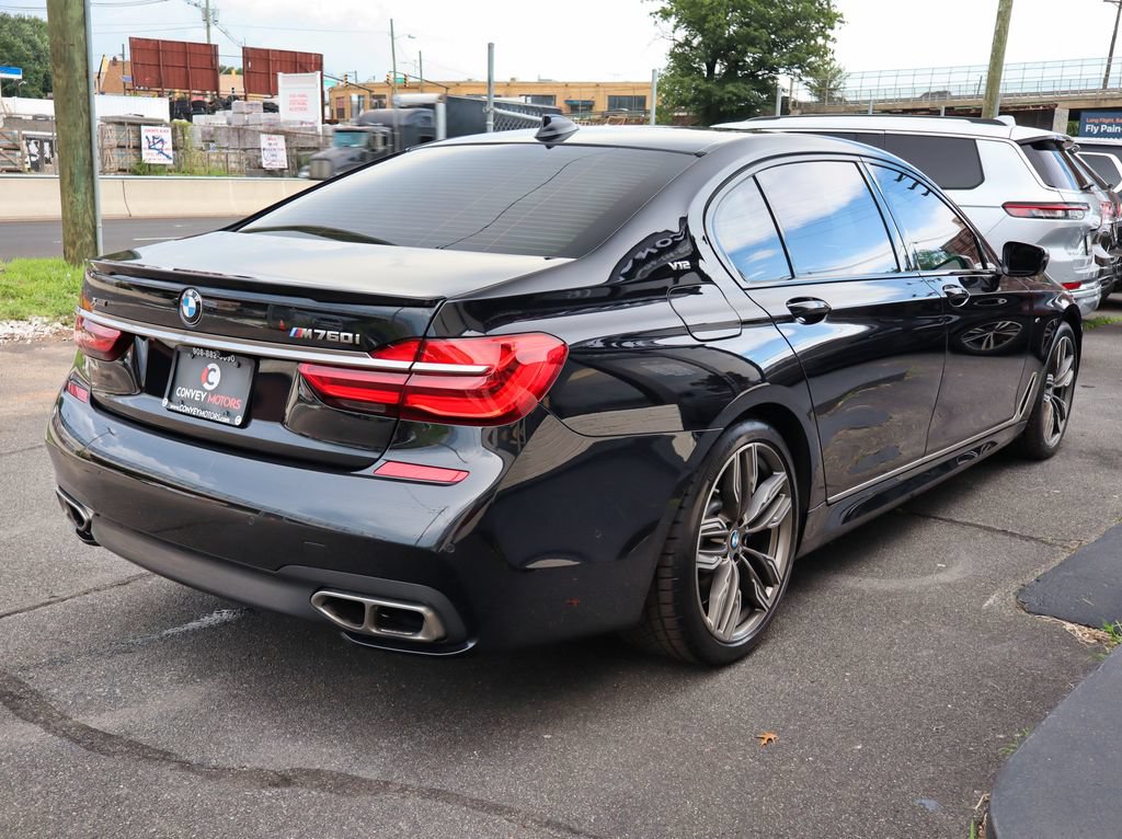 Used 2018 BMW M760i xDrive w/ Luxury Rear Seating Package AWD/4WD image 8