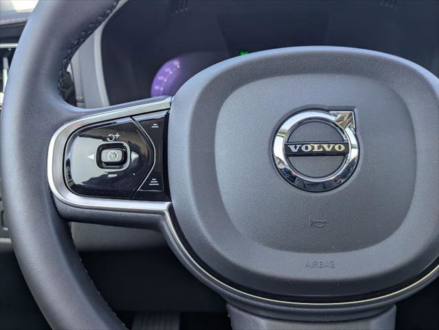 Used 2023 Volvo XC60 B5 Ultimate image 14