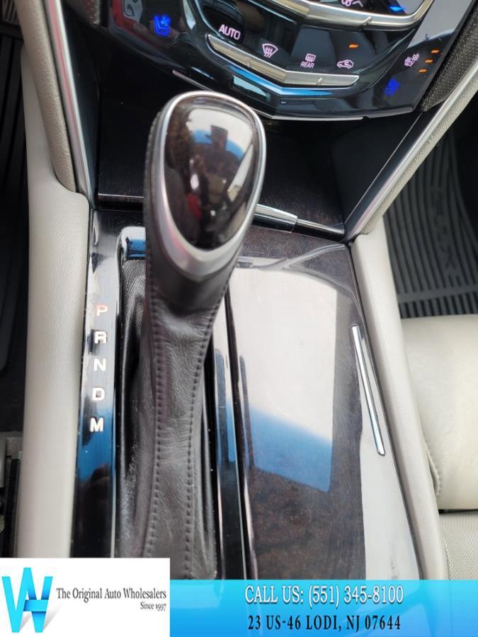 Used 2013 Cadillac XTS Premium AWD/4WD image 22