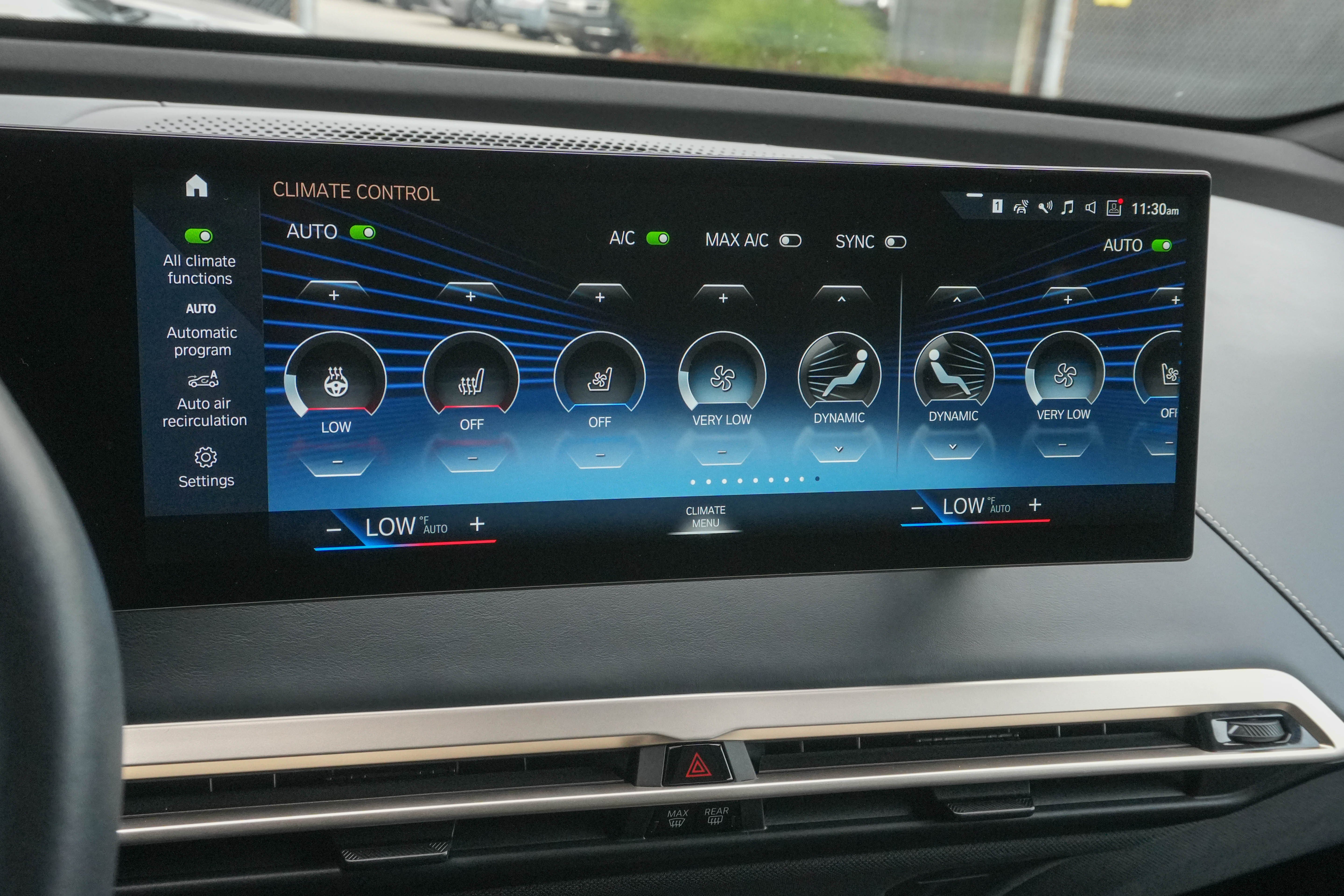 Certified 2023 BMW iX xDrive50 w/ Premium Package AWD/4WD image 25