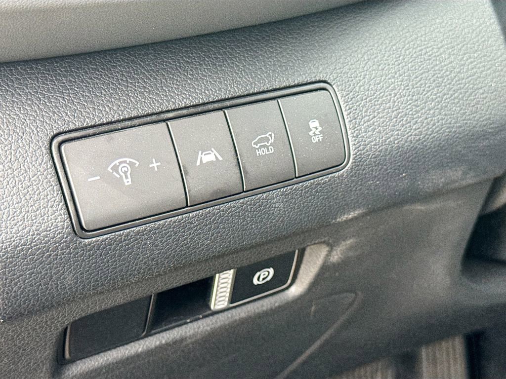 Used 2022 Hyundai Santa Fe SEL w/ Convenience Package FWD image 11