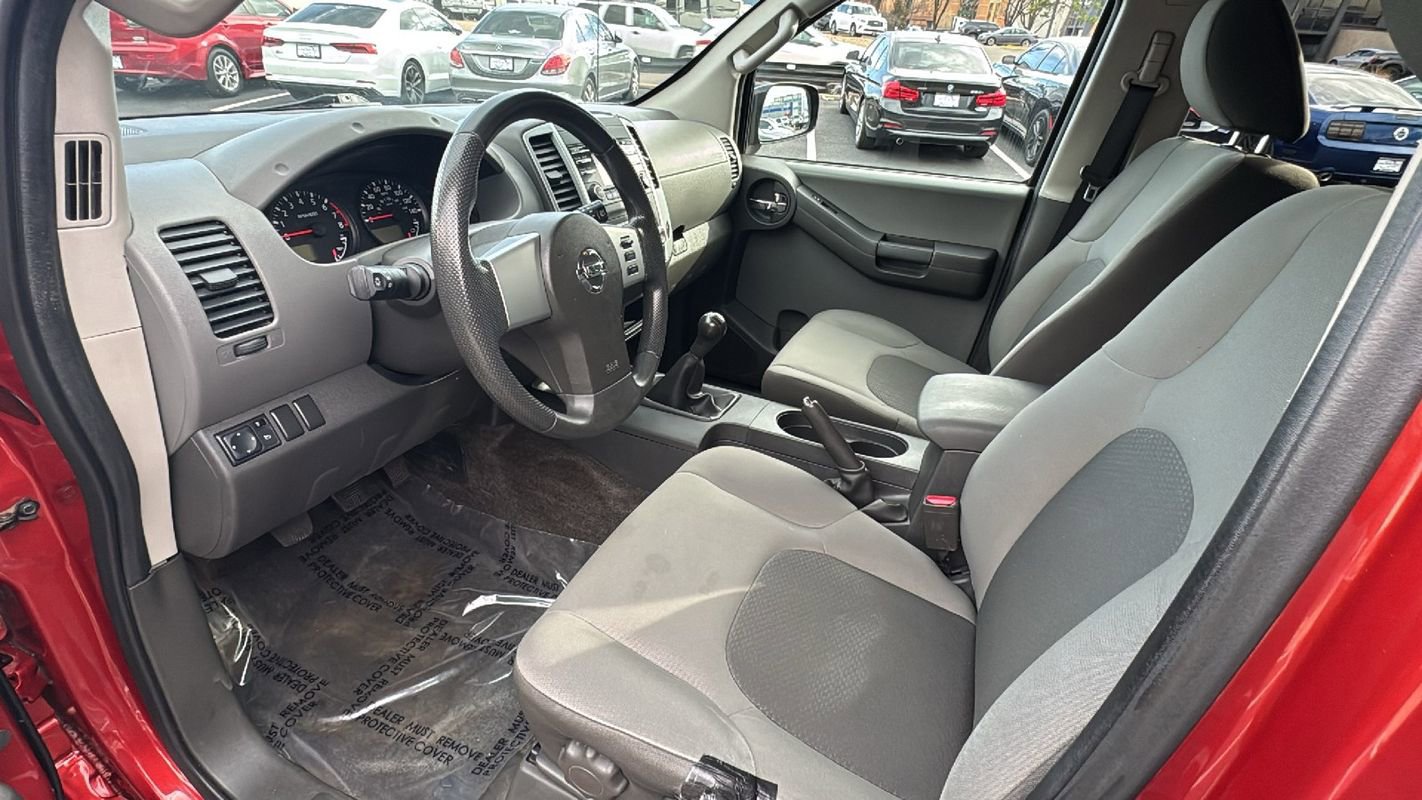 Used 2013 Nissan Xterra S image 9