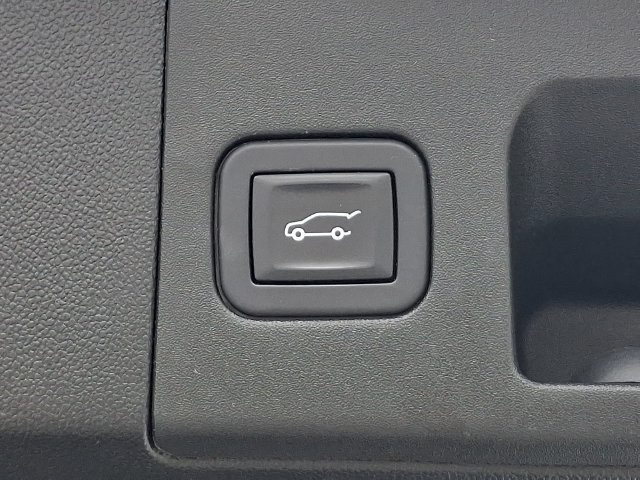 Used 2025 Cadillac XT5 Premium Luxury w/ LPO, Floor Liner Package AWD/4WD image 29