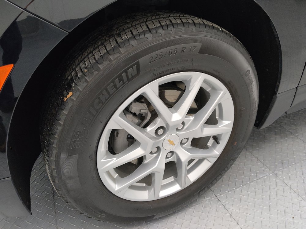Used 2024 Chevrolet Equinox LT image 31