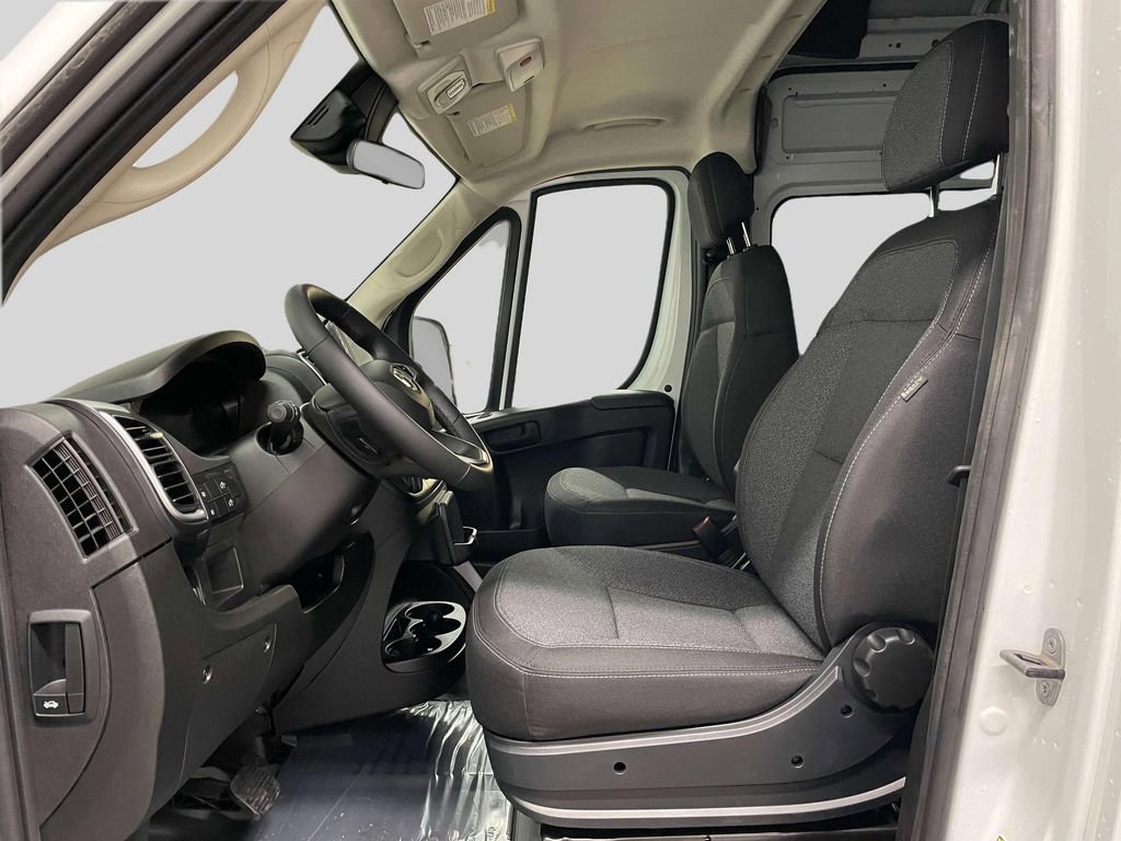 New 2025 RAM ProMaster 2500 w/ Quick Order Package 22G SLT image 10