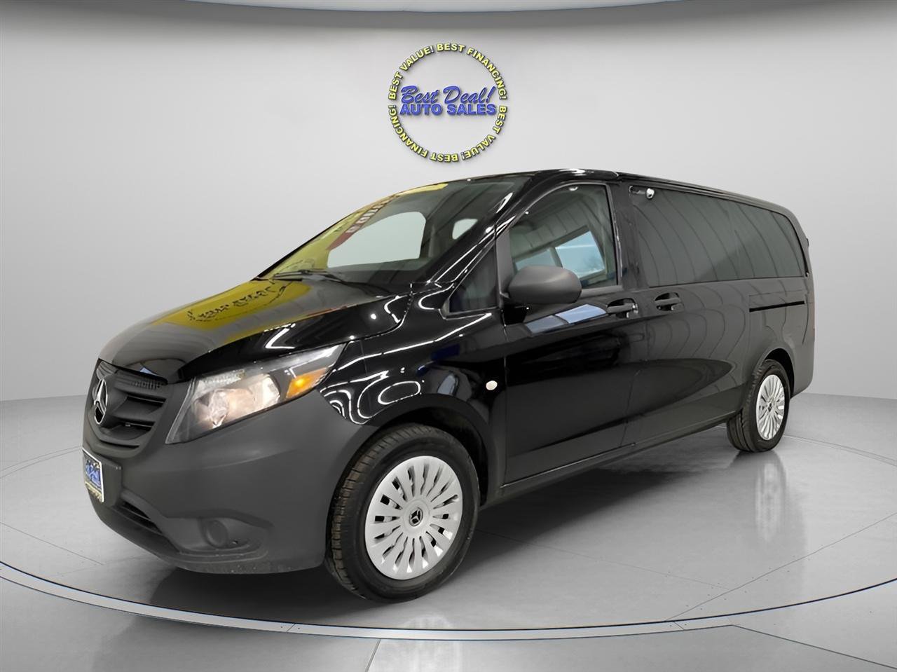 Used 2019 Mercedes-Benz Metris Passenger image 2