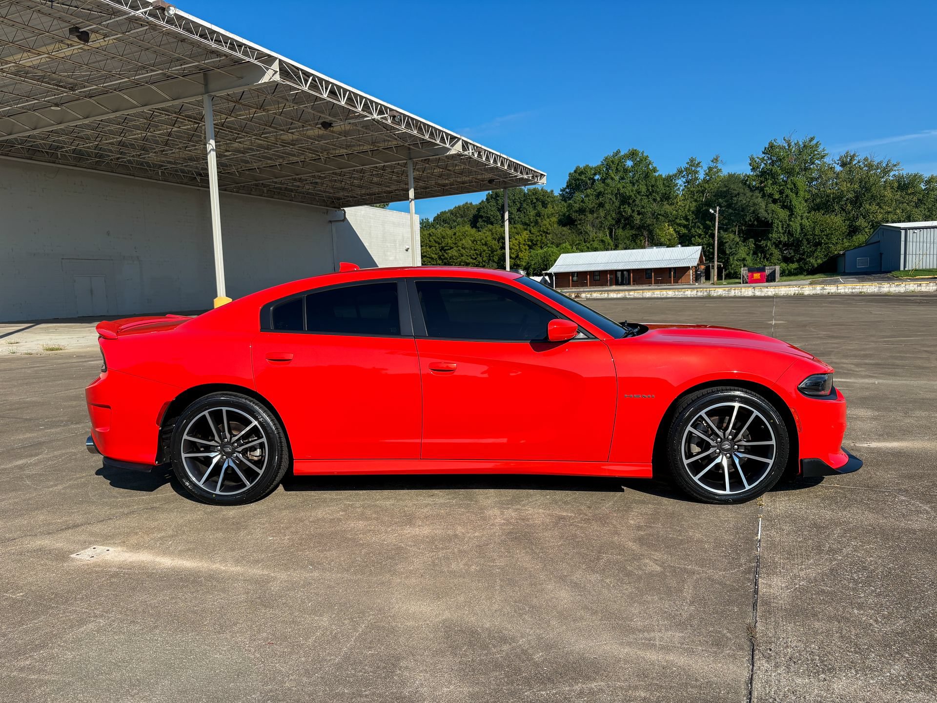 Used 2022 Dodge Charger R/T w/ Plus Group RWD image 14