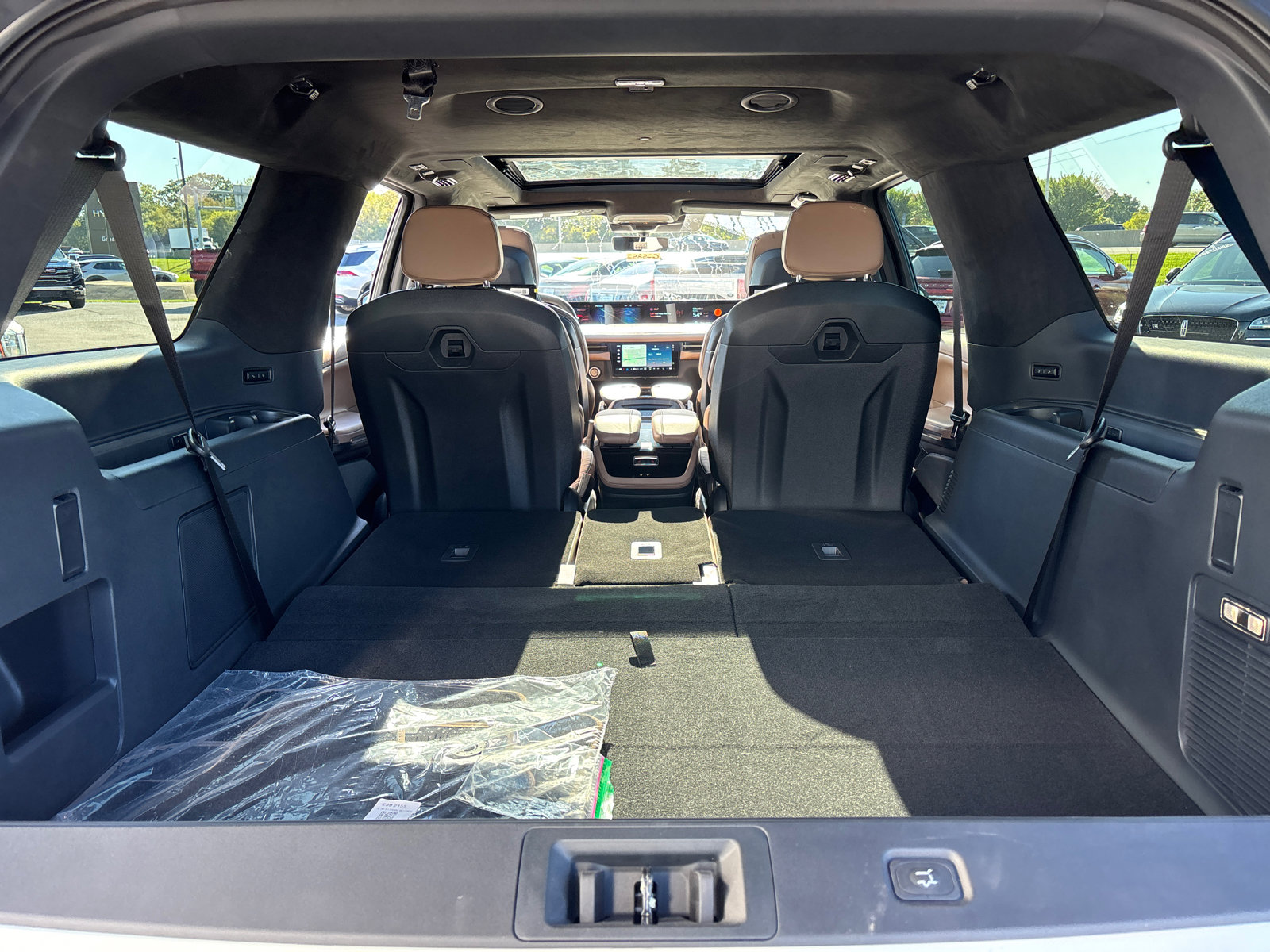New 2025 Lincoln Navigator L Black Label image 9