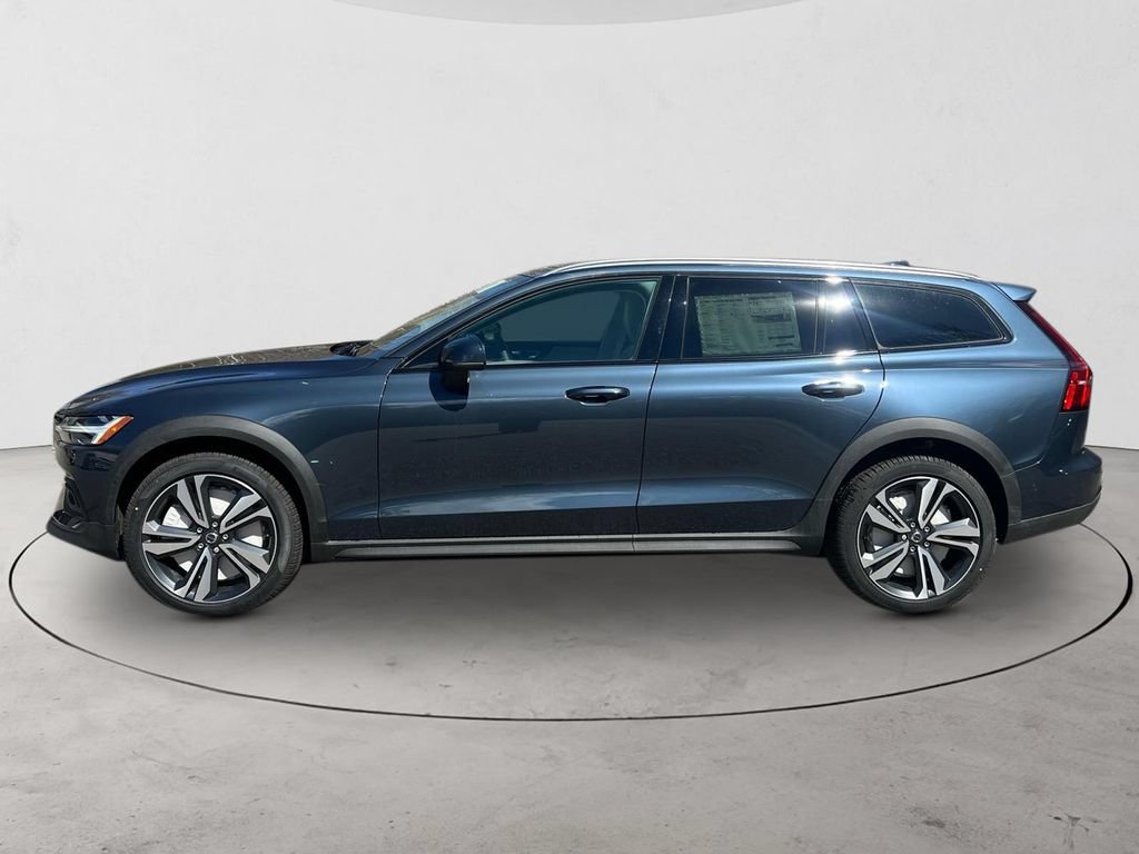 New 2026 Volvo V60 B5 Cross Country Plus w/ Protection Package Premier AWD/4WD image 2