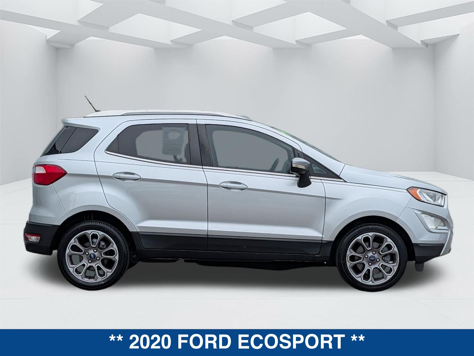 Used 2020 Ford EcoSport Titanium FWD image 4