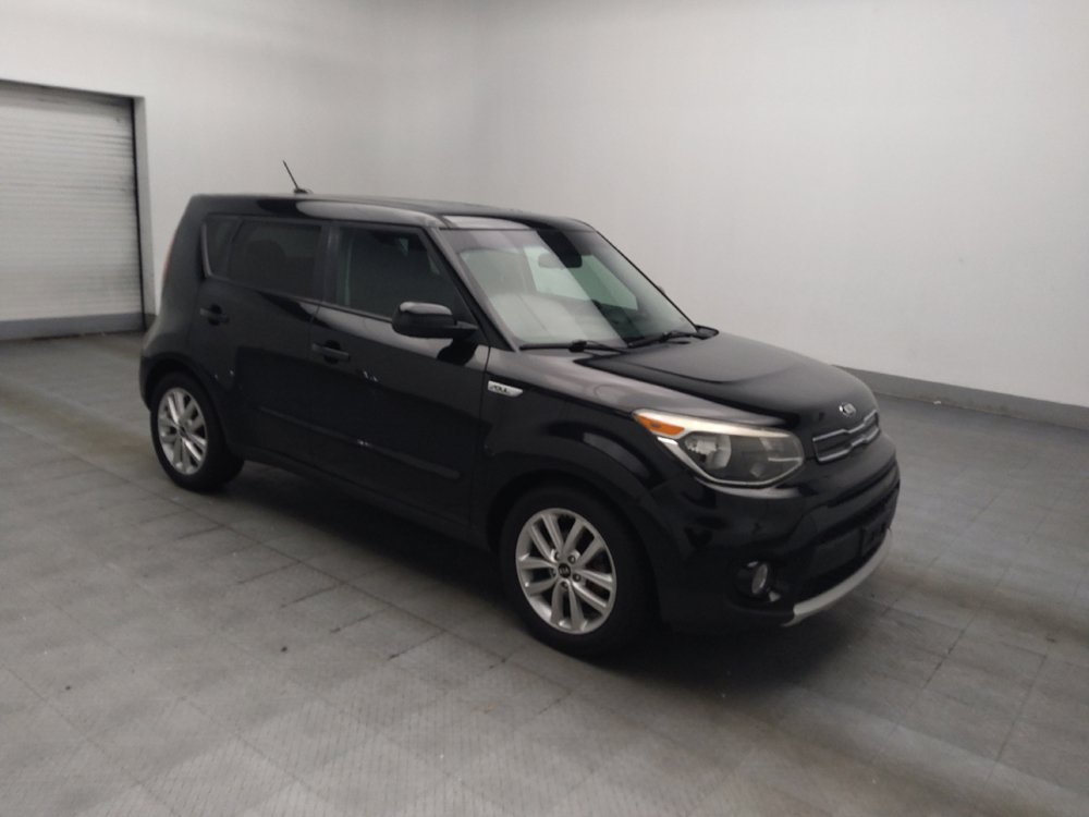 Used 2018 Kia Soul + FWD image 11