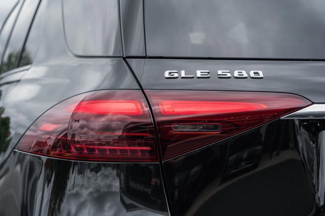 New 2026 Mercedes-Benz GLE 580 4MATIC image 7