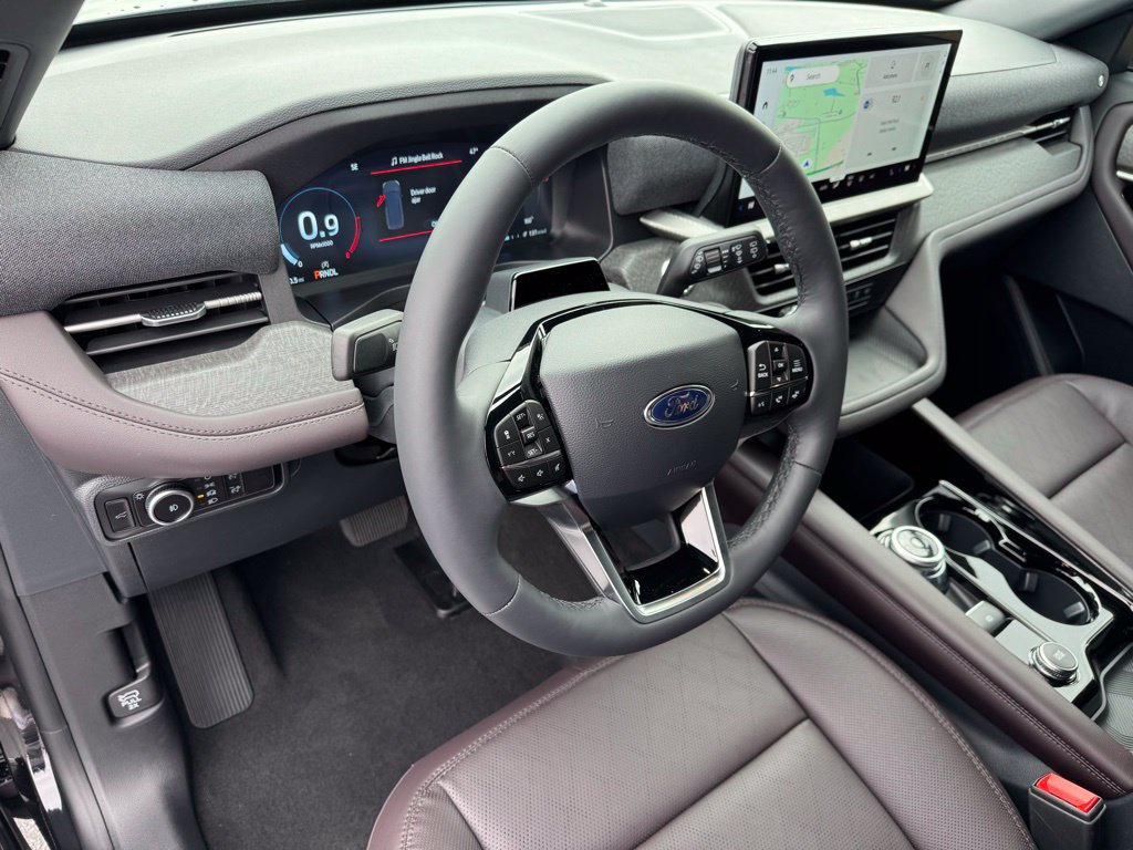 New 2026 Ford Explorer Platinum RWD image 19