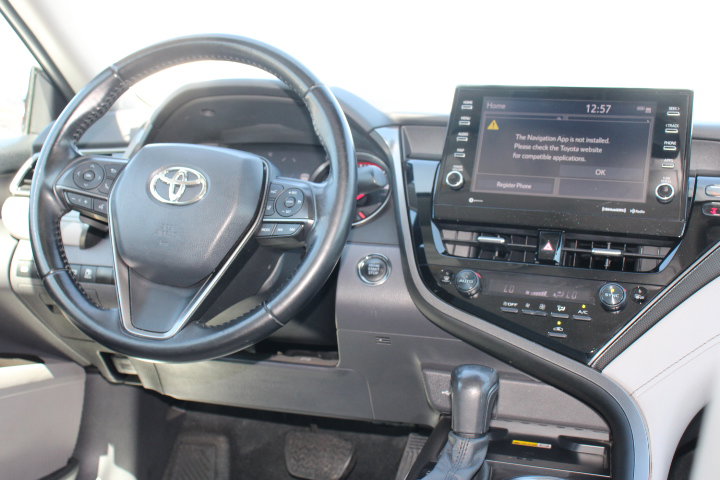 Used 2022 Toyota Camry XSE image 23