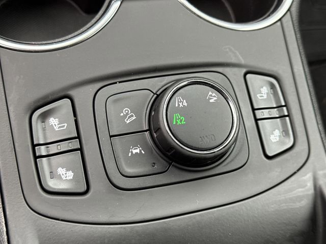 Used 2022 GMC Terrain SLE w/ Driver Convenience Package image 17