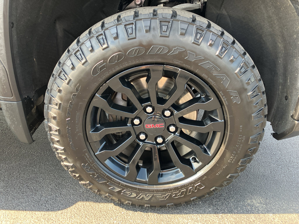 Used 2022 GMC Sierra 1500 AT4X AWD/4WD image 13
