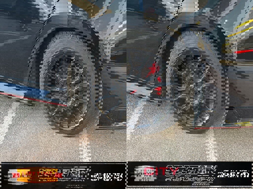 Used 2021 Toyota Avalon TRD image 18