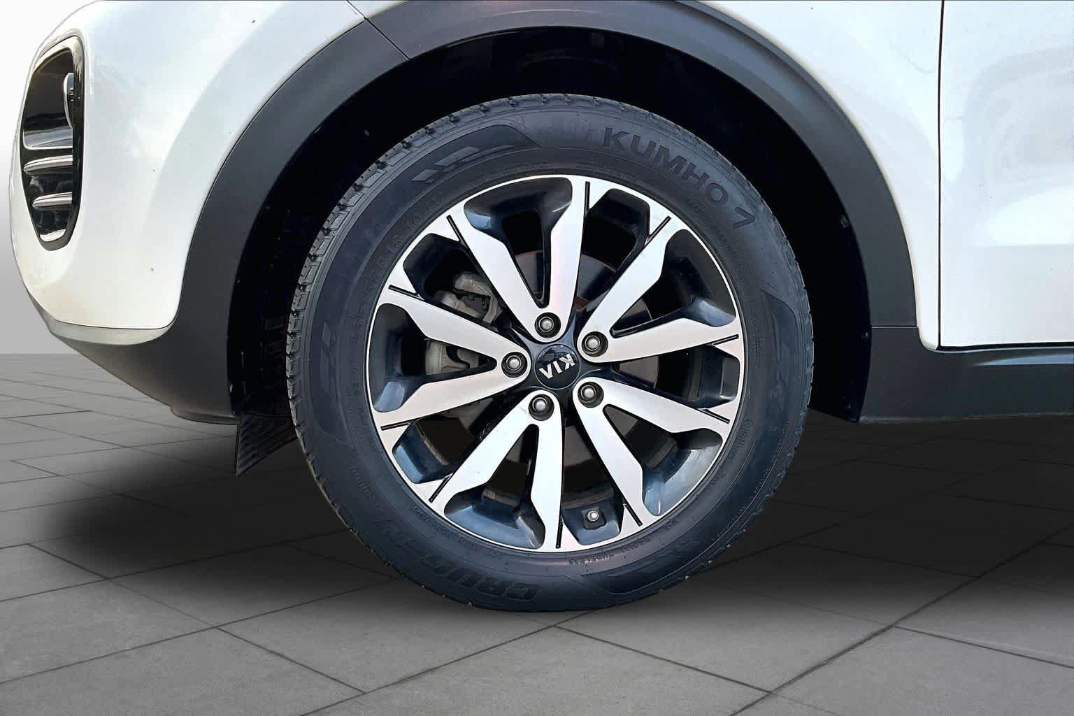 Used 2018 Kia Sportage EX w/ EX Premium Package AWD/4WD image 11