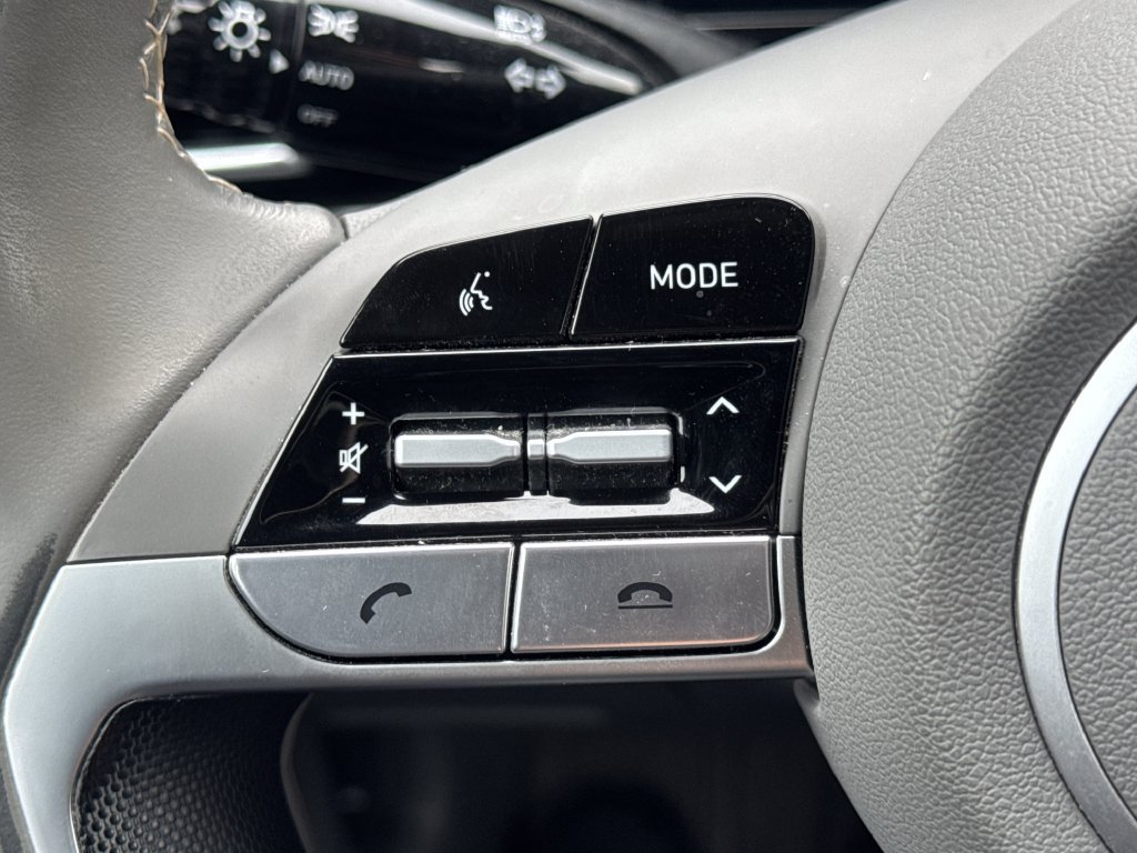 Used 2023 Hyundai Elantra SEL w/ Convenience Package FWD image 29