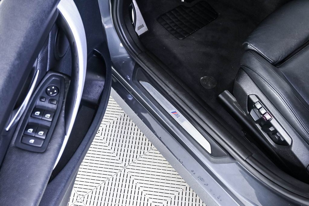 Used 2015 BMW 335i Sedan RWD image 9