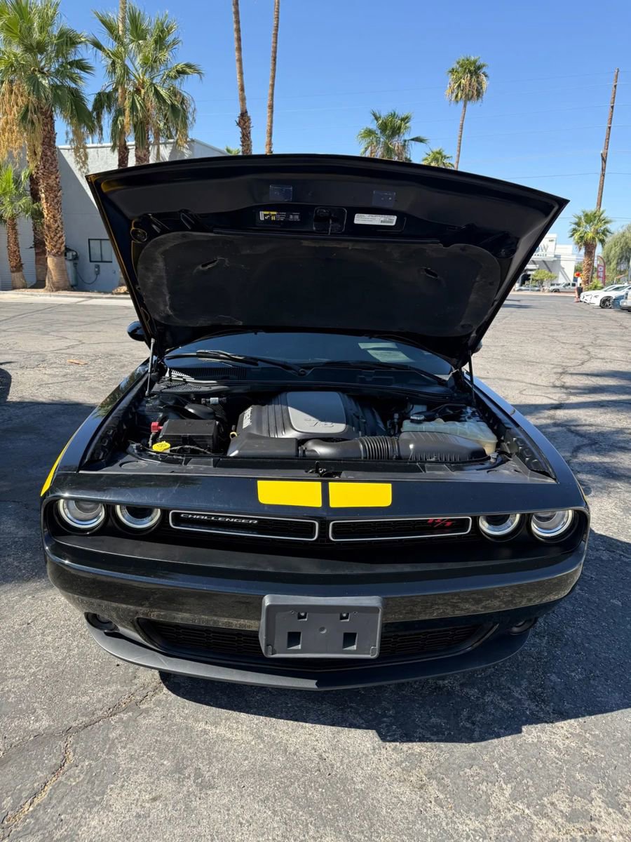 Used 2018 Dodge Challenger R/T w/ Driver Convenience Group image 21
