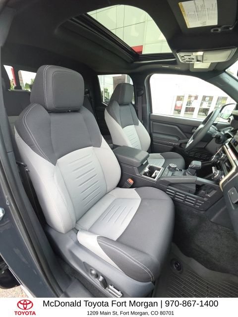 Used 2025 Toyota Tacoma TRD Off-Road AWD/4WD image 21