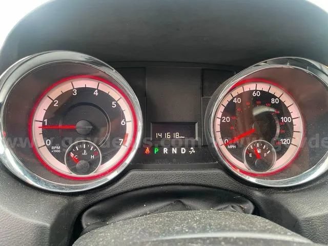 Used 2016 Dodge Grand Caravan SE w/ Quick Order Package 29E SE FWD image 16