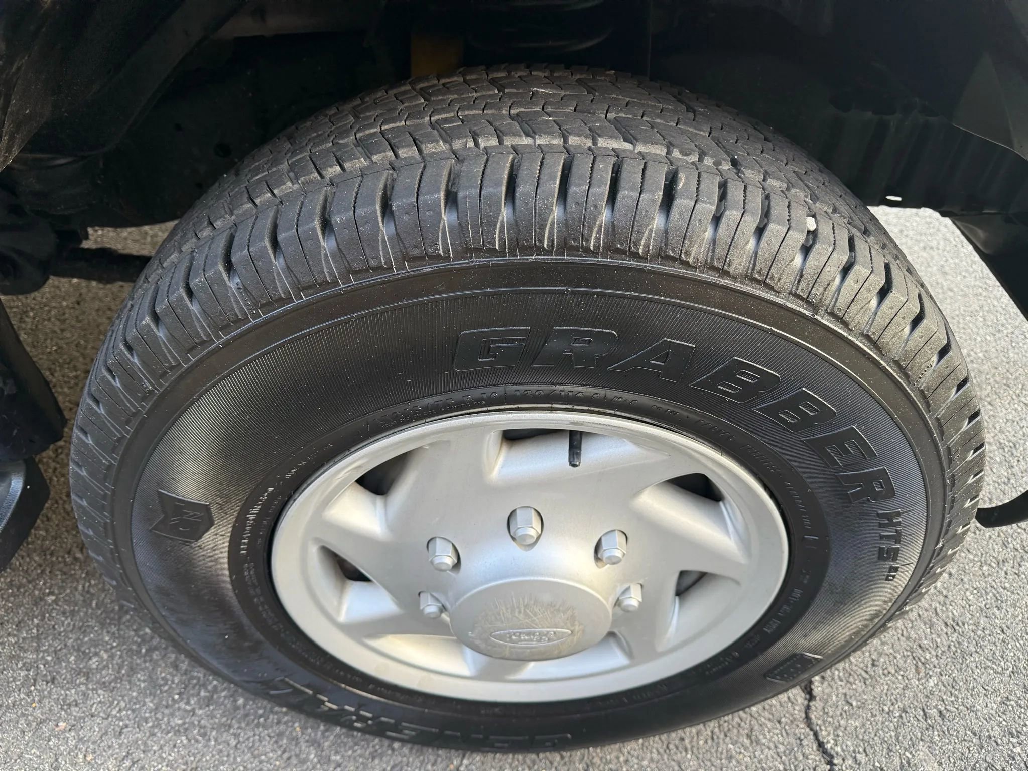 Used 2008 Ford E-350 and Econoline 350 XLT image 13