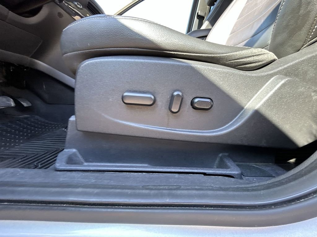 Used 2015 Ford Escape Titanium image 12