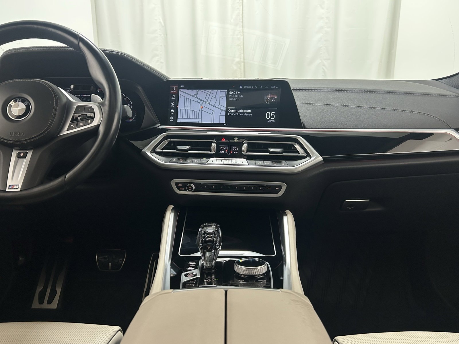 Used 2023 BMW X6 M50i w/ Executive Package image 9