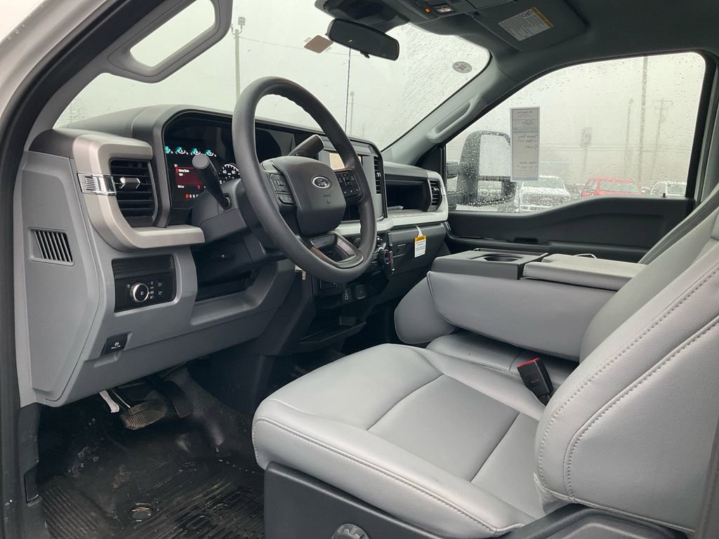 New 2026 Ford F350 XL w/ XL Chrome Package image 15