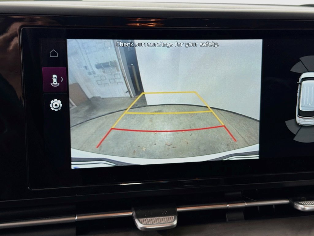 Certified 2024 Kia Carnival EX FWD image 14