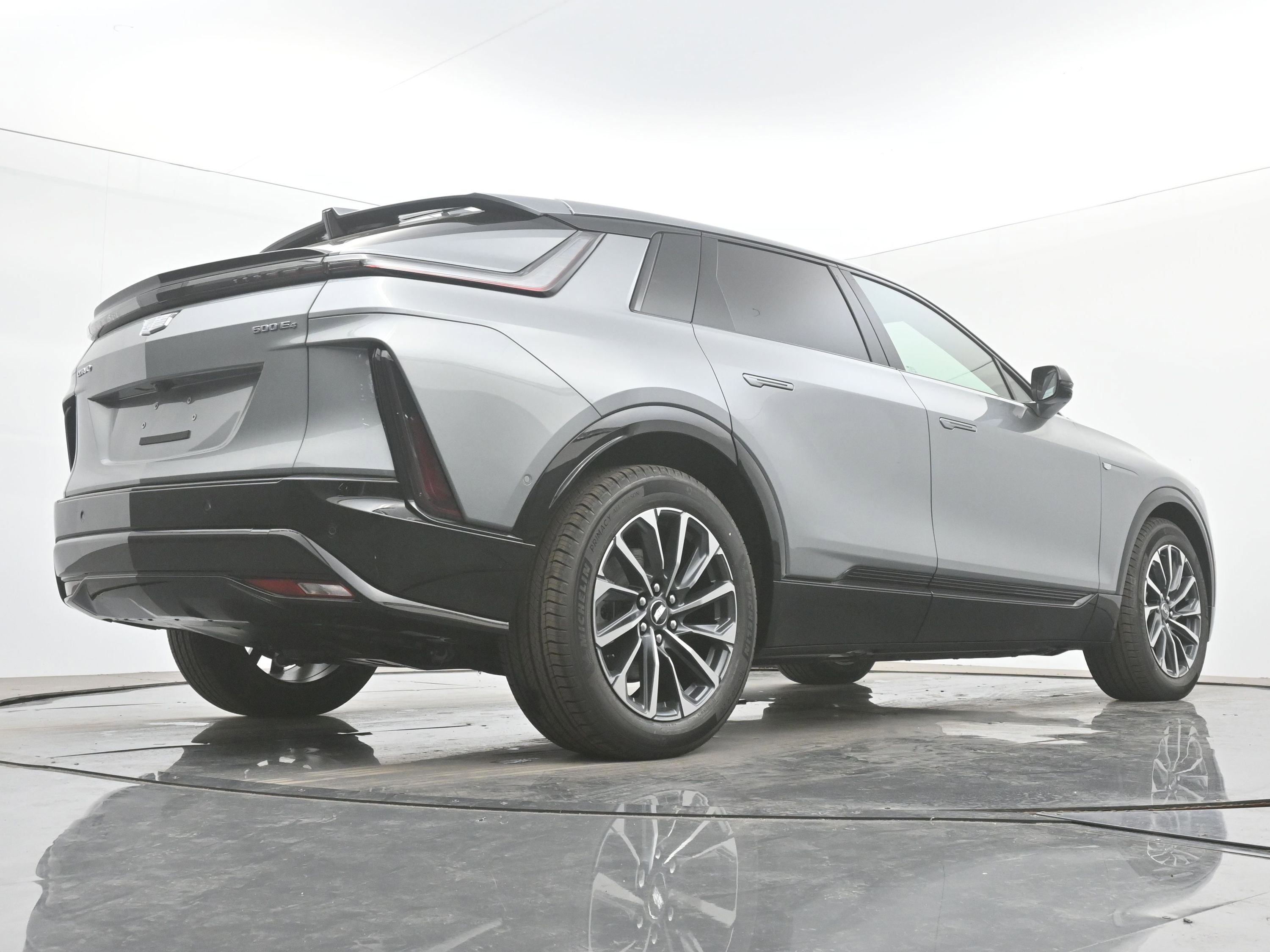 New 2026 Cadillac Lyriq Sport w/ LPO, Floor Liner Package AWD/4WD image 19