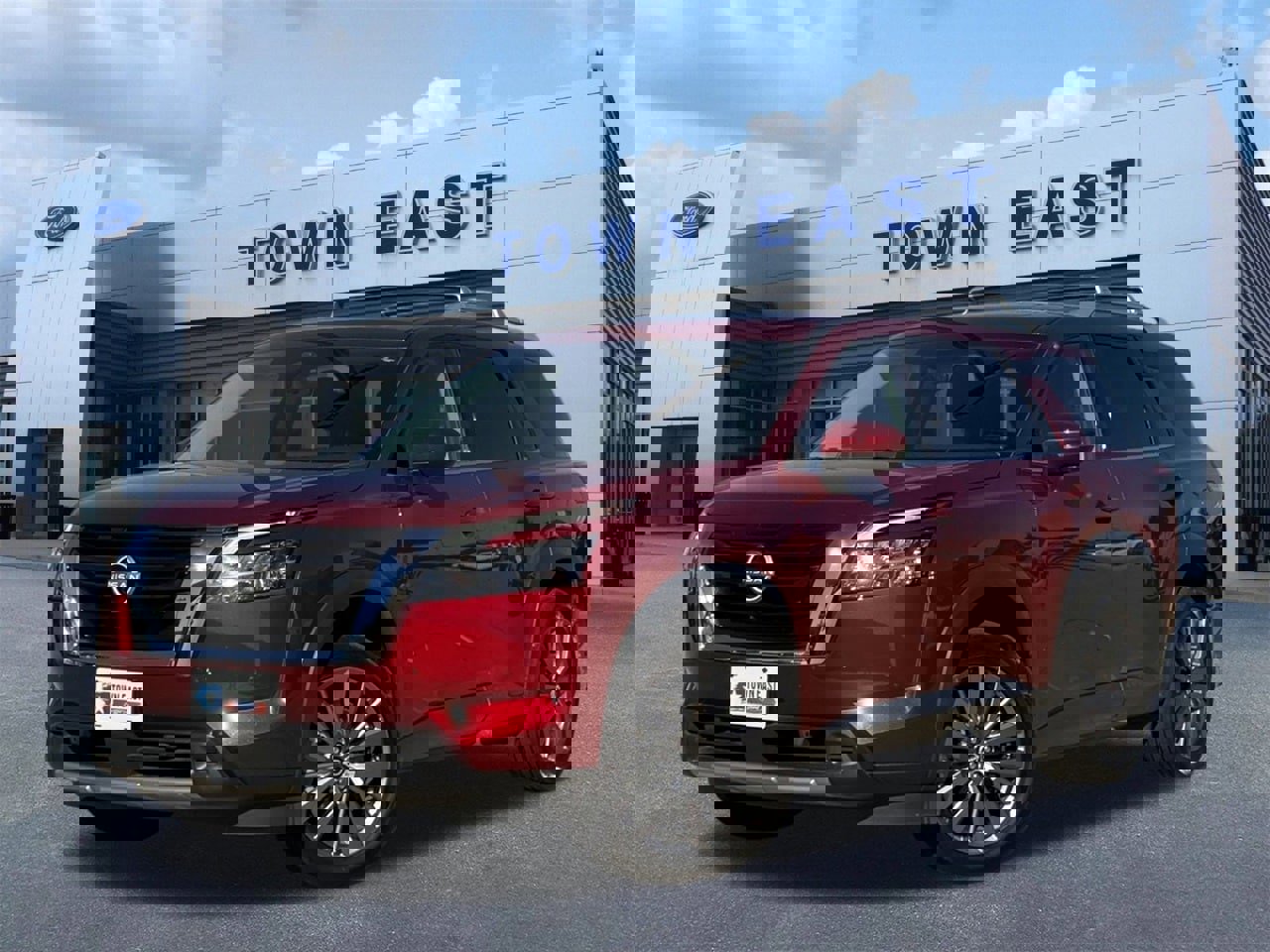 Used 2024 Nissan Pathfinder SL w/ SL Premium Package