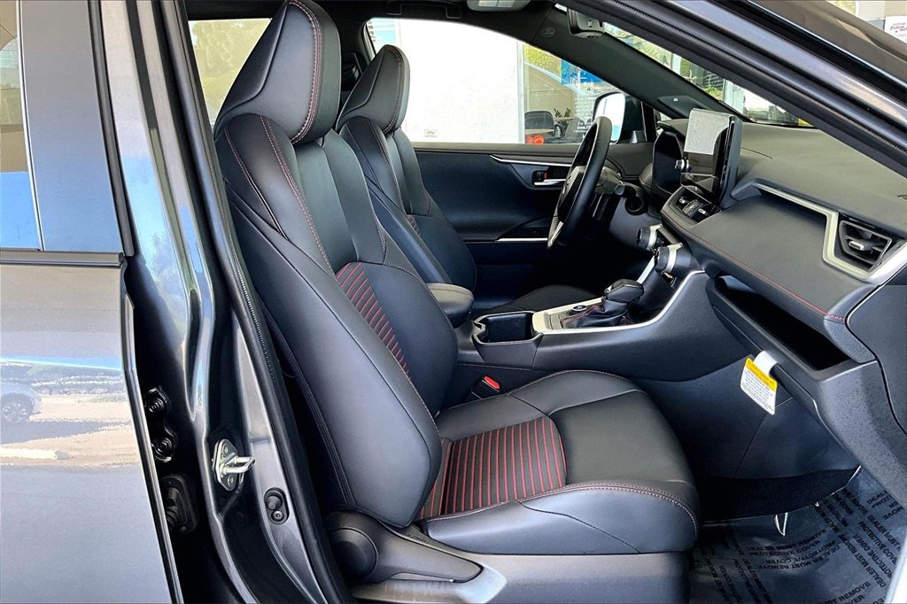 Certified 2025 Toyota RAV4 XSE image 29